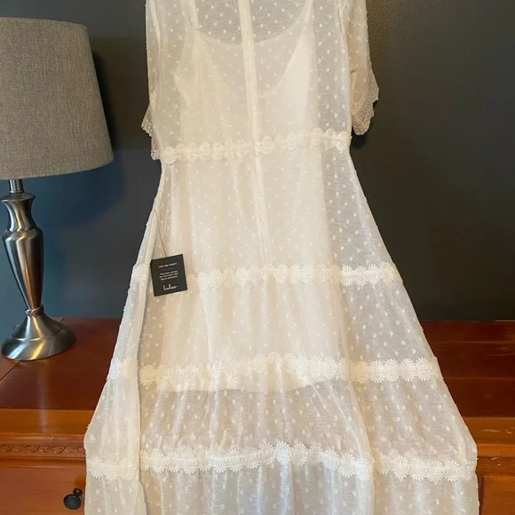 Lulus beautiful midi dress. - Picture 4 of 7